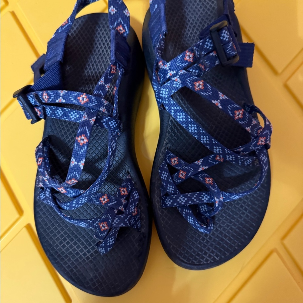 Chaco’s sandals, women’s 7